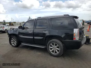 2008 GMC Yukon Denali with VIN 1GKFK63878J157477, listed as a Copart auction lot 52746295 with 170,094 mi miles and Salvage Title. Bid and sale history available at carsss.com. Image 2.