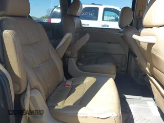 2008 Honda Odyssey EX-L with VIN 5FNRL38768B405469, listed as a IAAI auction lot 42142011 with 132,362 mi miles. Bid and sale history available at carsss.com. Image 8.