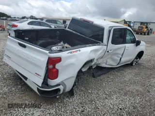 2024 Chevrolet Silverado 1500 RST with VIN 3GCPDEEK8RG356943, listed as a Copart auction lot 71829464 with 4,508 mi miles and Salvage Title. Bid and sale history available at carsss.com. Image 3.