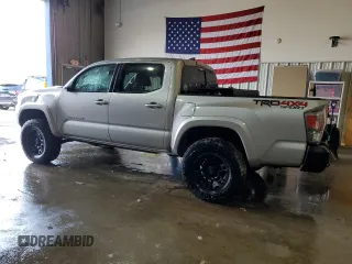 2020 Toyota Tacoma SR5 z VIN 5TFCZ5AN7LX222217, wystawiony jako Copart lot #45892765 z przebiegiem 79 098 mil mil oraz Szkoda całkowita • Salvage title. Historia ofert i sprzedaży dostępna na DreamBid. Obrazek 2.