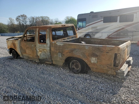 1996 Ford F-150 z VIN 1FTEX15N8TKA18735, wystawiony jako Copart lot #52289615 z przebiegiem Nie podano mil oraz Nie do naprawy • Non repairable. Historia ofert i sprzedaży dostępna na DreamBid. Obrazek 2.