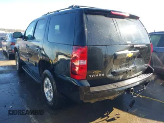 2012 Chevrolet Tahoe LS z VIN 1GNSCAE08CR213137, wystawiony jako IAAI lot #41626332 z przebiegiem 245 359 mil mil oraz . Historia ofert i sprzedaży dostępna na DreamBid. Obrazek 3.