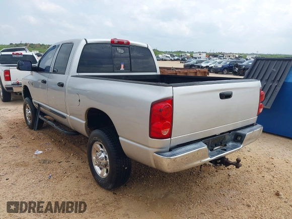 2007 Dodge Ram 2500 SLT with VIN 3D7KS28C67G740421, listed as a IAAI auction lot 42108076 with 402,925 mi miles. Bid and sale history available at carsss.com. Image 3.