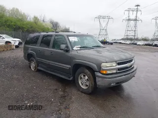 2002 Chevrolet Suburban LT with VIN 1GNFK16T92J210497, listed as a IAAI auction lot 41964048 with 208,752 mi miles. Bid and sale history available at carsss.com. Image 1.