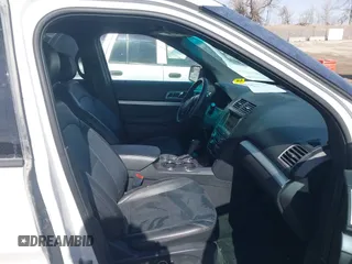 2017 Ford Explorer XLT z VIN 1FM5K8D88HGB14485, wystawiony jako IAAI lot #41654969 z przebiegiem 142 827 mil mil oraz . Historia ofert i sprzedaży dostępna na DreamBid. Obrazek 5.