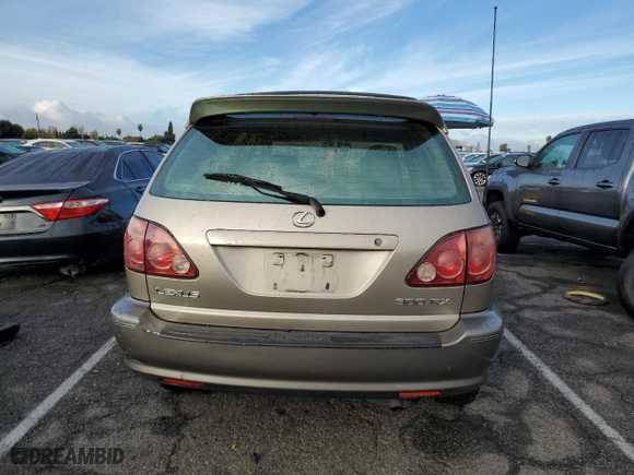 1999 Lexus RX 300 Luxury SUV with VIN JT6HF10UXX0023491, listed as a Copart auction lot 81686024 with 86,097 mi miles and Salvage Title. Bid and sale history available at carsss.com. Image 6.