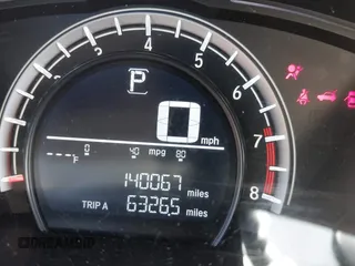 2019 Honda CR-V LX z VIN 2HKRW6H31KH208188, wystawiony jako IAAI lot #42235856 z przebiegiem 140 067 mil mil oraz . Historia ofert i sprzedaży dostępna na DreamBid. Obrazek 15.