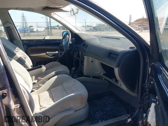 1999 Volkswagen Jetta GLS with VIN 3VWSA29M2XM059806, listed as a IAAI auction lot 42632422 with 142,674 mi miles and . Bid and sale history available at DreamBid. Image 5.