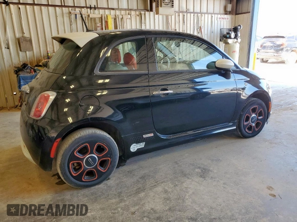 2014 FIAT 500e z VIN 3C3CFFGEXET175807, wystawiony jako Copart lot #62706475 z przebiegiem 41 925 mil mil oraz Czysty tytuł • Clean title. Historia ofert i sprzedaży dostępna na DreamBid. Obrazek 3.