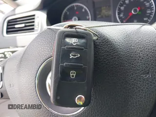 2013 Volkswagen Jetta TDI w/Premium/Nav с VIN 3VWLL7AJ1DM376114, выставлен на аукционе IAAI как лот 42453480 с пробегом 231 087 миль миль и . История ставок и продаж доступна на DreamBid. Изображение 11.
