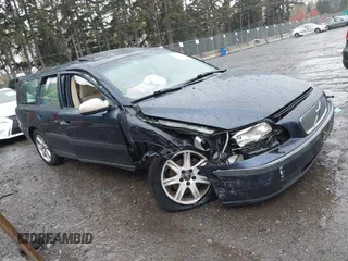 2002 Volvo V70 with VIN YV1SW58D921186348, listed as a IAAI auction lot 40729522 with 159,385 mi miles and . Bid and sale history available at DreamBid. Image 1.