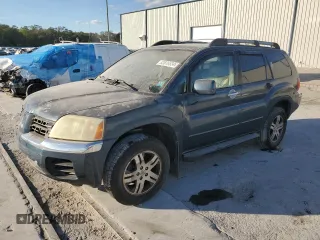 2004 Mitsubishi Endeavor XLS with VIN 4A4MM31S74E006399, listed as a Copart auction lot 82876534 with 274,824 mi miles and Salvage Title. Bid and sale history available at carsss.com. Image 1.