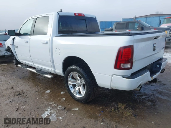 2017 Ram 1500 Night z VIN 1C6RR7MT3HS634288, wystawiony jako IAAI lot #40993931 z przebiegiem 138 341 mil mil oraz . Historia ofert i sprzedaży dostępna na DreamBid. Obrazek 3.