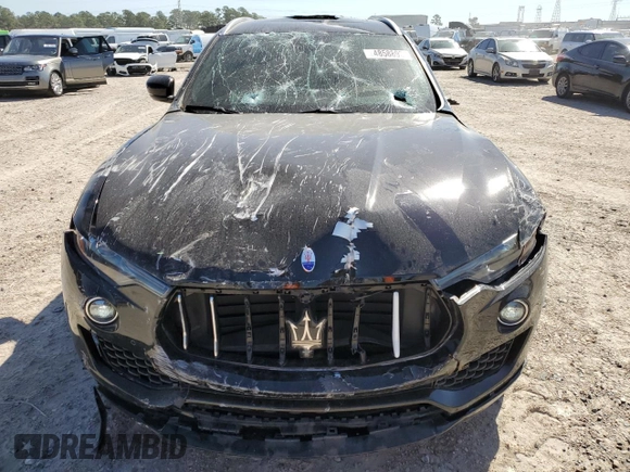 2017 Maserati Levante z VIN ZN661XUL4HX225995, wystawiony jako Copart lot #48588935 z przebiegiem 45 276 mil mil oraz Szkoda całkowita • Salvage title. Historia ofert i sprzedaży dostępna na DreamBid. Obrazek 5.