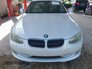 2011 BMW 3 Series 328i with VIN WBAKE3C53BE557457, listed as a IAAI auction lot 41631581 with 112,272 mi miles and . Bid and sale history available at carsss.com. Image 6.