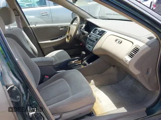 2000 Honda Accord SE z VIN 1HGCG5673YA090469, wystawiony jako IAAI lot #42391254 z przebiegiem 140 819 mil mil oraz . Historia ofert i sprzedaży dostępna na DreamBid. Obrazek 5.
