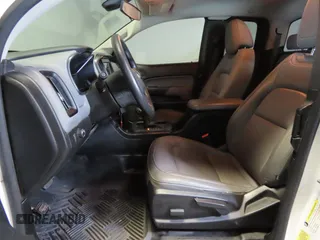 2019 Chevrolet Colorado 2WD Work Truck with VIN 1GCHSBEN6K1290772, listed as a Copart auction lot 42178055 with 18,188 mi miles and Salvage Title. Bid and sale history available at carsss.com. Image 9.