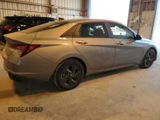 2022 Hyundai Elantra SEL with VIN KMHLM4AG3NU330330, listed as a Copart auction lot 47273665 with 71,104 mi miles and Salvage Title. Bid and sale history available at DreamBid. Image 3.