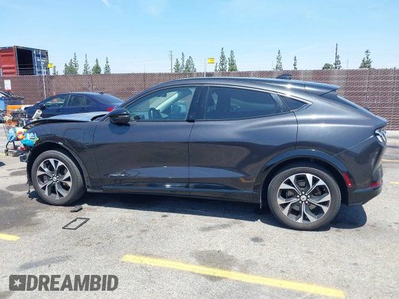 2021 Ford Mustang Mach-E Premium с VIN 3FMTK3R74MMA59575, выставлен на аукционе IAAI как лот 42283151 с пробегом 50 095 миль миль и . История ставок и продаж доступна на DreamBid. Изображение 15.