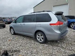2014 Toyota Sienna LE AAS with VIN 5TDKK3DC2ES433932, listed as a Copart auction lot 43232555 with 232,674 mi miles and Salvage Title. Bid and sale history available at carsss.com. Image 2.