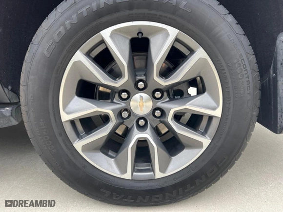 2021 Chevrolet Tahoe LS with VIN 1GNSCMKD0MR290532, listed as a Copart auction lot 46305935 with 14,835 mi miles and Clean Title. Bid and sale history available at carsss.com. Image 12.