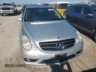 2010 Mercedes-Benz R 350 with VIN 4JGCB6FE5AA110725, listed as a Copart auction lot 81598564 with Not Provided miles and Salvage Title. Bid and sale history available at DreamBid. Image 5.