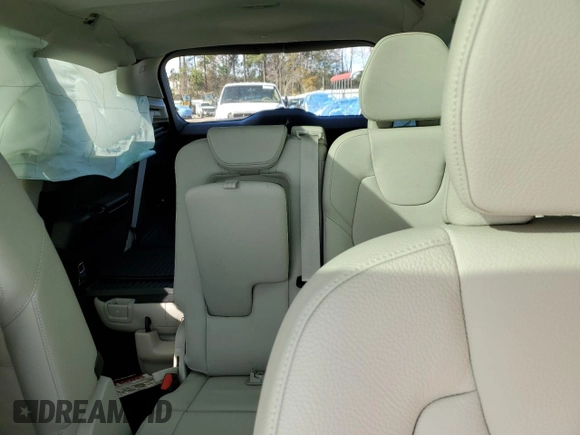 2024 Volvo XC90 Plus Bright Theme z VIN YV4062PE9R1236095, wystawiony jako Copart lot #84622444 z przebiegiem Nie podano mil oraz Szkoda całkowita • Salvage title. Historia ofert i sprzedaży dostępna na DreamBid. Obrazek 10.