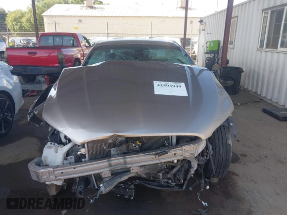 2018 Lincoln MKZ Hybrid Reserve z VIN 3LN6L5MU0JR627483, wystawiony jako IAAI lot #42593949 z przebiegiem 68 621 mil mil oraz . Historia ofert i sprzedaży dostępna na DreamBid. Obrazek 13.
