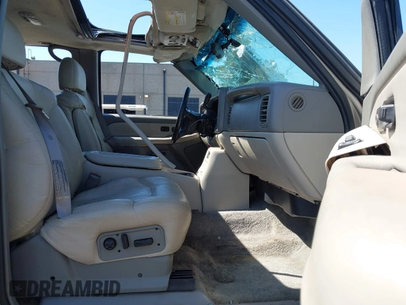 2001 Chevrolet Tahoe LS with VIN 1GNEC13T41J140922, listed as a IAAI auction lot 42709034 with 158,221 mi miles and . Bid and sale history available at DreamBid. Image 5.
