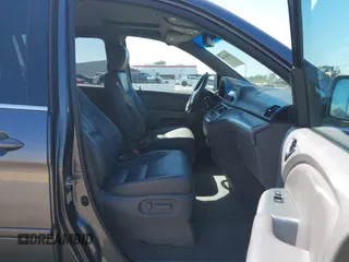 2010 Honda Odyssey EX-L with VIN 5FNRL3H69AB035471, listed as a IAAI auction lot 42046260 with 191,748 mi miles. Bid and sale history available at carsss.com. Image 5.