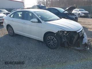 2021 Volkswagen Jetta S z VIN 3VWC57BU5MM093525, wystawiony jako IAAI lot #42001680 z przebiegiem 51 314 mil mil oraz . Historia ofert i sprzedaży dostępna na DreamBid. Obrazek 1.