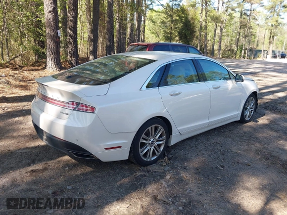 2016 Lincoln MKZ with VIN 3LN6L2J92GR610837, listed as a IAAI auction lot 41939522 with 86,635 mi miles. Bid and sale history available at carsss.com. Image 4.