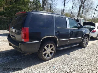 2007 Cadillac Escalade with VIN 1GYFK63877R243765, listed as a Copart auction lot 54085645 with 221,917 mi miles and Clean Title. Bid and sale history available at carsss.com. Image 3.