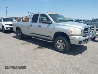 2006 Dodge 3500 SLT z VIN 3D7LX38C36G119406, wystawiony jako IAAI lot #42488961 z przebiegiem 235 739 mil mil oraz . Historia ofert i sprzedaży dostępna na DreamBid. Obrazek 1.