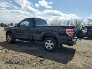 2010 Ford F-150 XL с VIN 1FTMF1CW8AFD63022, выставлен на аукционе Copart как лот 53107425 с пробегом 64 580 миль миль и Списание • Salvage title. История ставок и продаж доступна на DreamBid. Изображение 2.