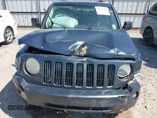 2007 Jeep Patriot Sport with VIN 1J8FT28W57D410875, listed as a IAAI auction lot 41767588 with 127,735 mi miles and . Bid and sale history available at DreamBid. Image 6.