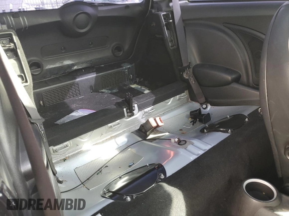 2008 MINI Hardtop S with VIN WMWMF73598TT87302, listed as a Copart auction lot 54273535 with 150,683 mi miles and Salvage Title. Bid and sale history available at DreamBid. Image 10.