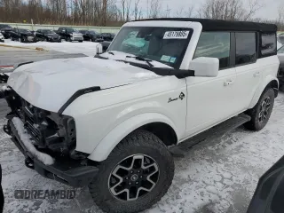 2021 Ford Bronco with VIN 1FMDE5DH7MLA63161, listed as a Copart auction lot 45179885 with 37,549 mi miles and Salvage Title. Bid and sale history available at carsss.com. Image 1.