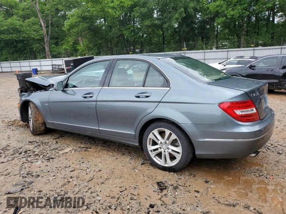 2012 Mercedes-Benz C 250 Sport z VIN WDDGF4HB7CA598084, wystawiony jako Copart lot #57668635 z przebiegiem Nie podano mil oraz Szkoda całkowita • Salvage title. Historia ofert i sprzedaży dostępna na DreamBid. Obrazek 2.