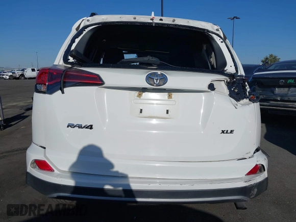 2018 Toyota RAV4 XLE with VIN 2T3WFREV3JW484955, listed as a IAAI auction lot 42262089 with 118,527 mi miles and . Bid and sale history available at DreamBid. Image 17.