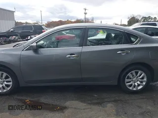 2014 Nissan Altima SV with VIN 1N4AL3AP1EN355509, listed as a IAAI auction lot 40895974 with 264,525 mi miles and . Bid and sale history available at carsss.com. Image 14.
