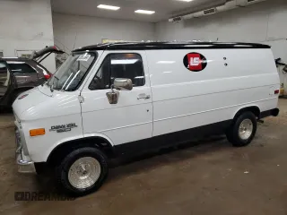 1989 Chevrolet Chevy Van z VIN 1GCEG25HXK7137386, wystawiony jako Copart lot #85850684 z przebiegiem Nie podano mil oraz Tytuł czysty. Historia ofert i sprzedaży dostępna na DreamBid. Obrazek 1.