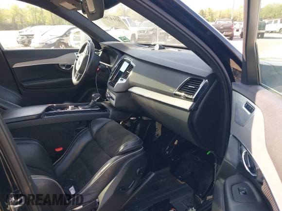2016 Volvo XC90 T6 R-Design with VIN YV4A22PM4G1035838, listed as a IAAI auction lot 42147842 with Not provided miles and . Bid and sale history available at DreamBid. Image 5.
