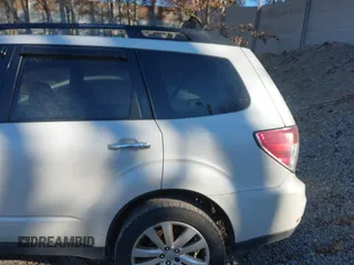 2013 Subaru Forester X Limited с VIN JF2SHAEC2DH440885, выставлен на аукционе IAAI как лот 41714137 с пробегом 208 045 миль миль и . История ставок и продаж доступна на DreamBid. Изображение 13.