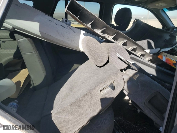 2004 Chevrolet TrailBlazer LT with VIN 1GNDT13S642284022, listed as a Copart auction lot 46240715 with 0 mi miles and Salvage Title. Bid and sale history available at carsss.com. Image 10.