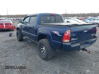 2008 Toyota Tacoma PreRunner with VIN 5TEJU62N58Z561553, listed as a IAAI auction lot 41943130 with 192,731 mi miles. Bid and sale history available at carsss.com. Image 3.