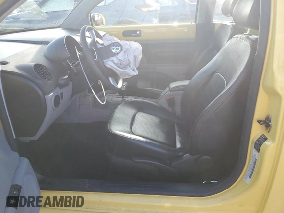 2005 Volkswagen New Beetle Coupe GLS with VIN 3VWCK31C45M404860, listed as a Copart auction lot 79457064 with 0 mi miles and Salvage Title. Bid and sale history available at carsss.com. Image 7.
