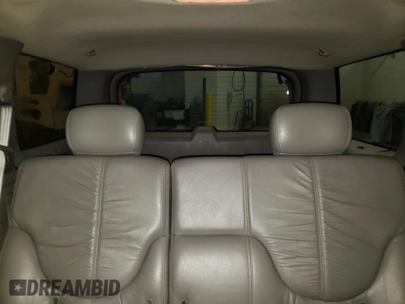 2001 GMC Jimmy SLT z VIN 1GKDT13W112191002, wystawiony jako Copart lot #55150035 z przebiegiem 203 940 mil mil oraz Nie do naprawy • Non repairable. Historia ofert i sprzedaży dostępna na DreamBid. Obrazek 10.