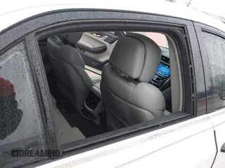 2014 Cadillac CTS Luxury AWD with VIN 1G6AX5S33E0156239, listed as a IAAI auction lot 41452922 with Not Provided miles and . Bid and sale history available at DreamBid. Image 19.