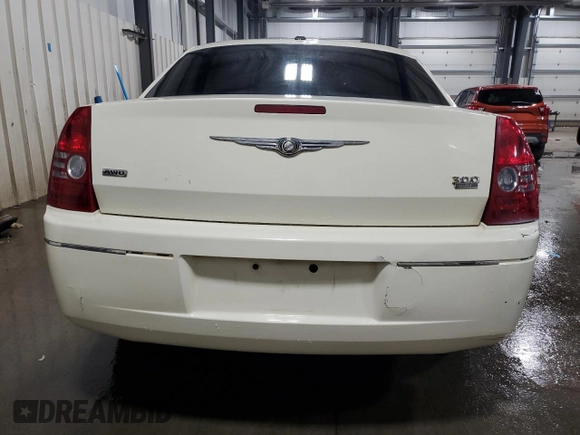 2010 Chrysler 300 Touring with VIN 2C3CK5CV9AH146104, listed as a Copart auction lot 47962535 with 152,864 mi miles and Salvage Title. Bid and sale history available at carsss.com. Image 6.